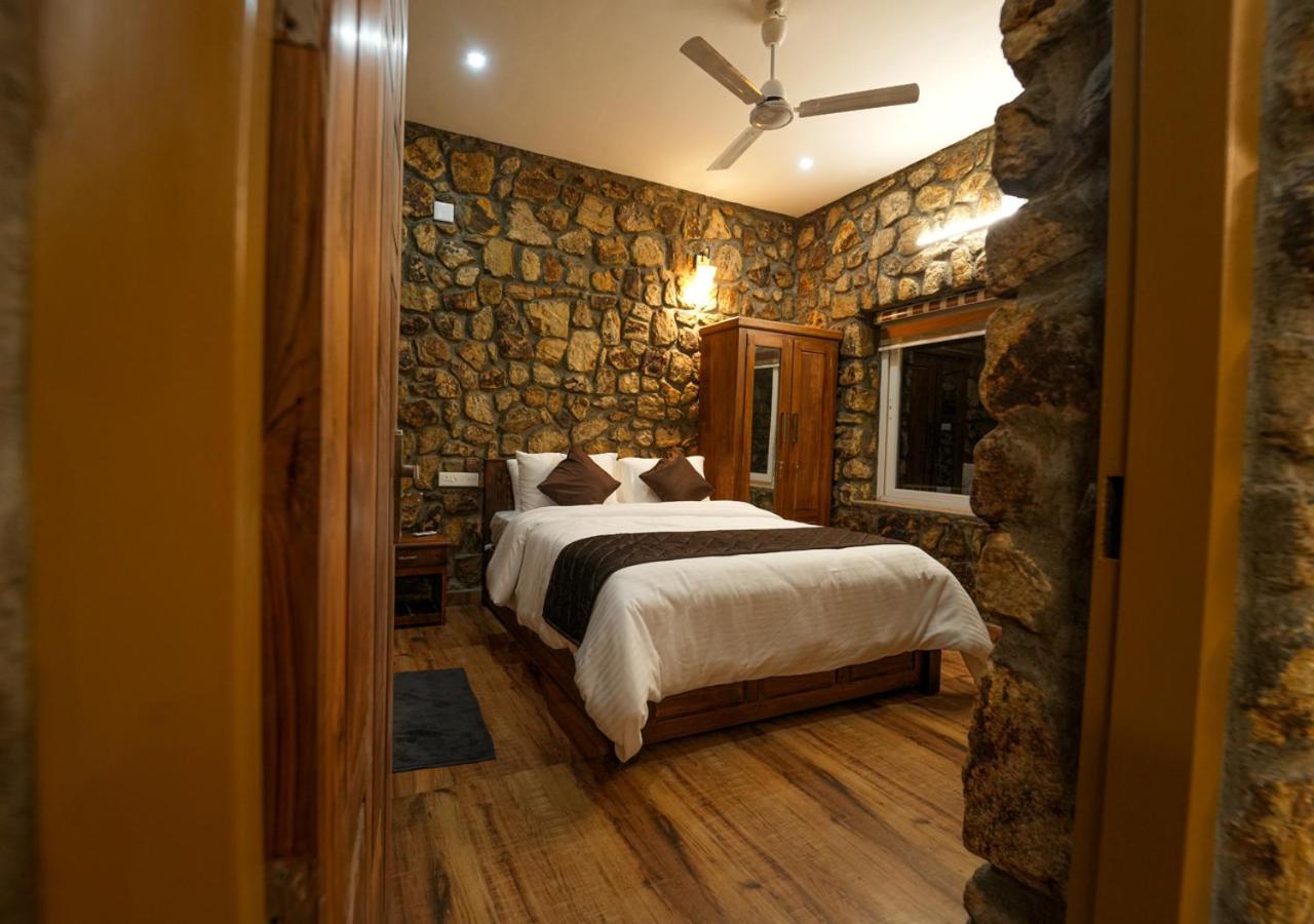 Tiyans Stone Castle Private Tea Villa Vagamon By Voye Homes Exteriér fotografie