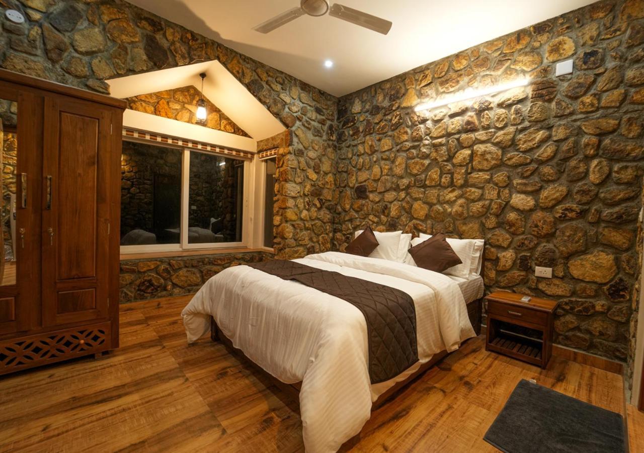 Tiyans Stone Castle Private Tea Villa Vagamon By Voye Homes Exteriér fotografie