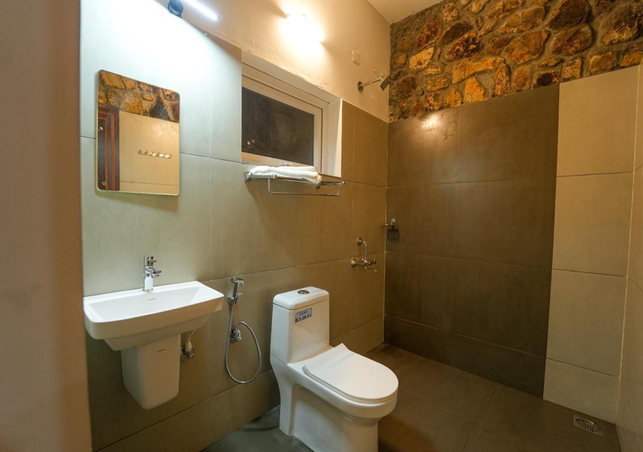 Tiyans Stone Castle Private Tea Villa Vagamon By Voye Homes Exteriér fotografie