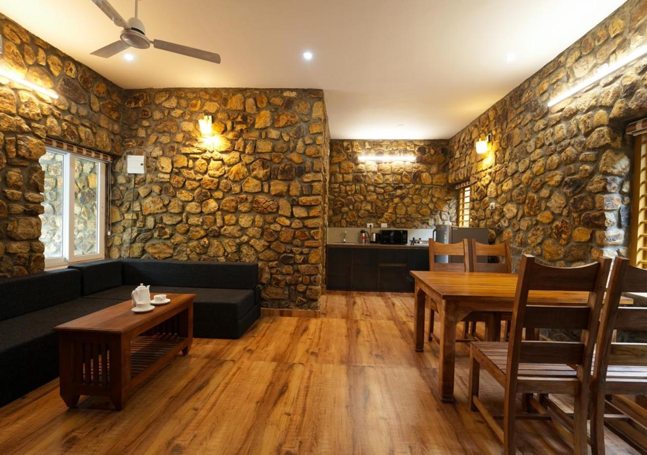 Tiyans Stone Castle Private Tea Villa Vagamon By Voye Homes Exteriér fotografie