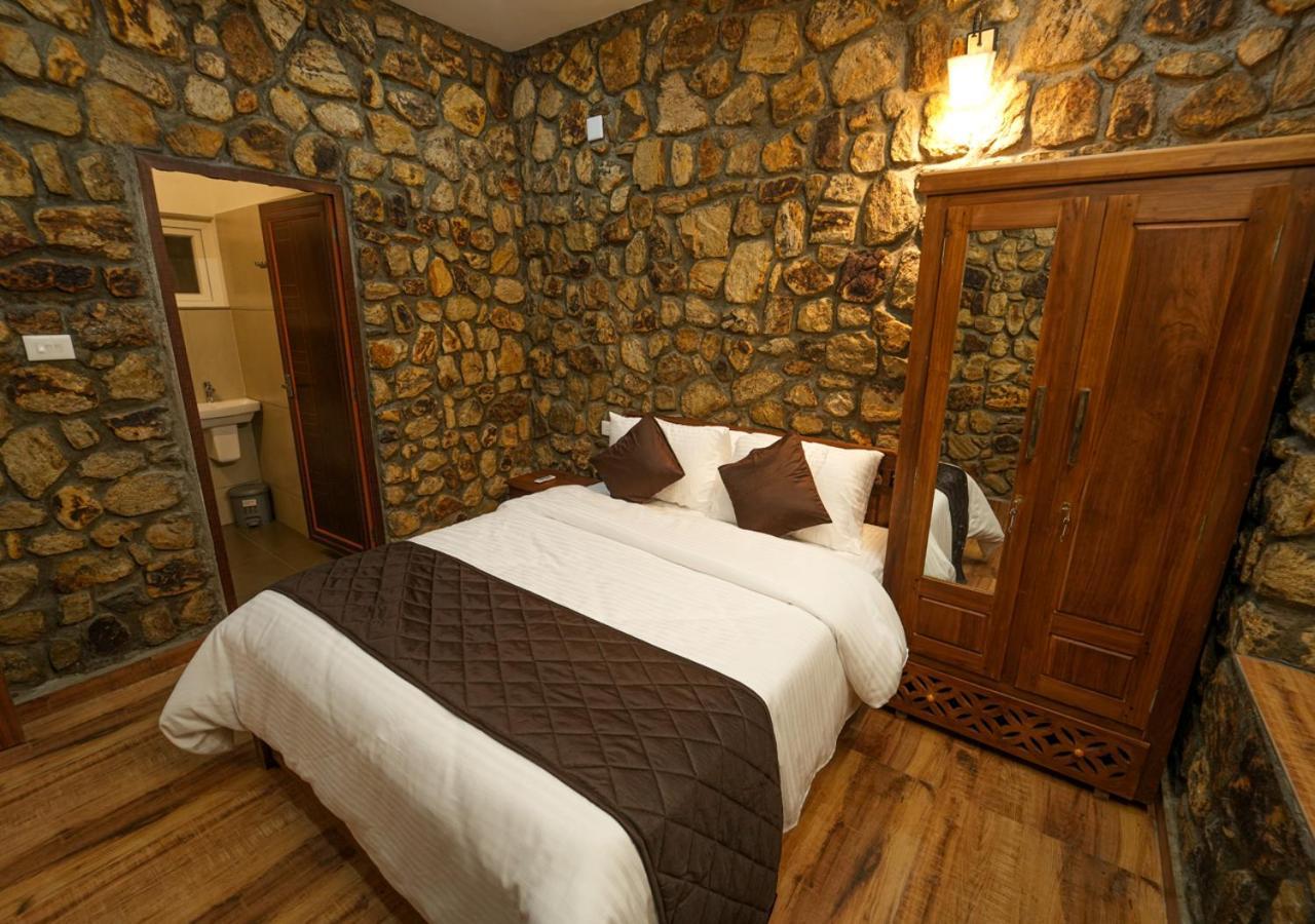 Tiyans Stone Castle Private Tea Villa Vagamon By Voye Homes Exteriér fotografie