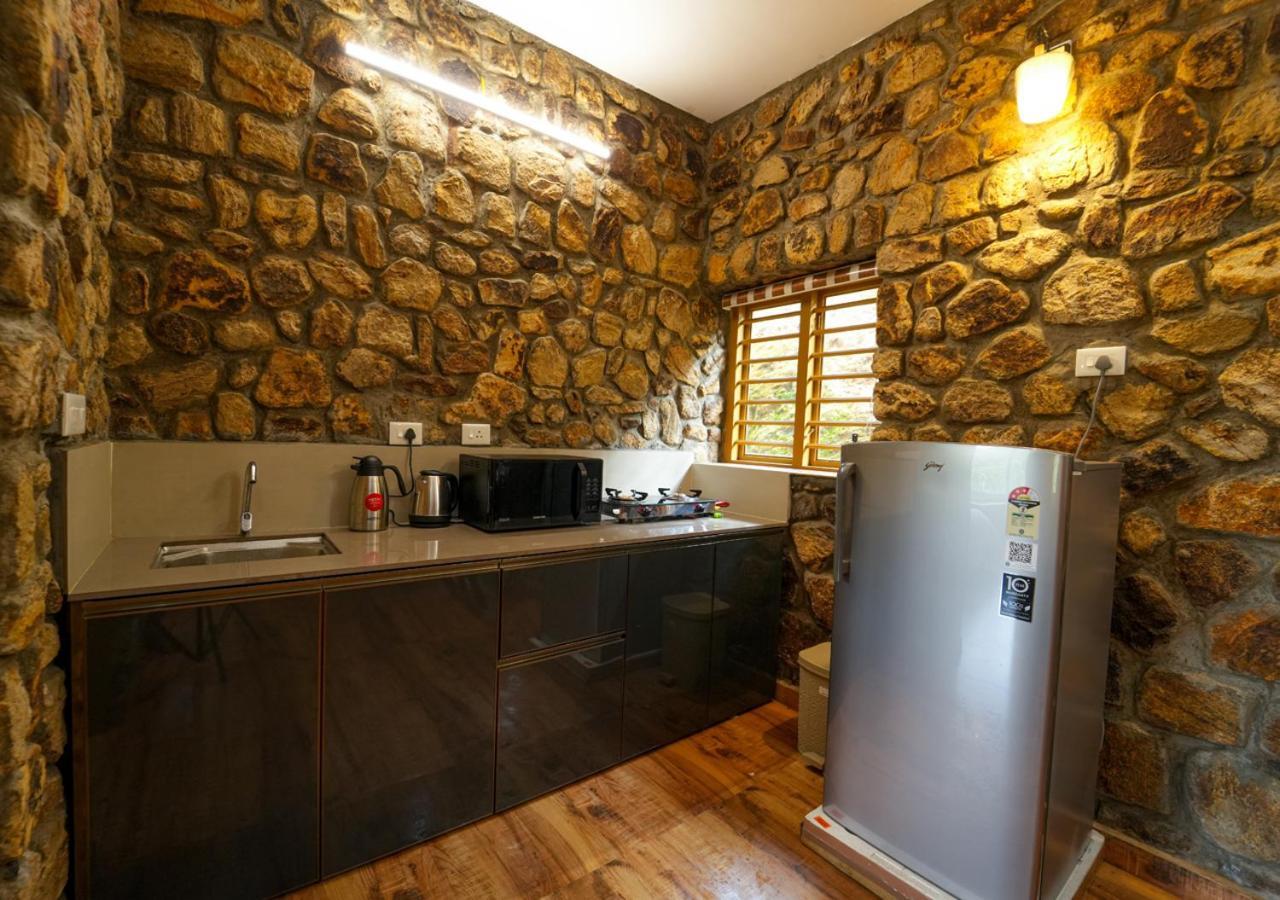 Tiyans Stone Castle Private Tea Villa Vagamon By Voye Homes Exteriér fotografie