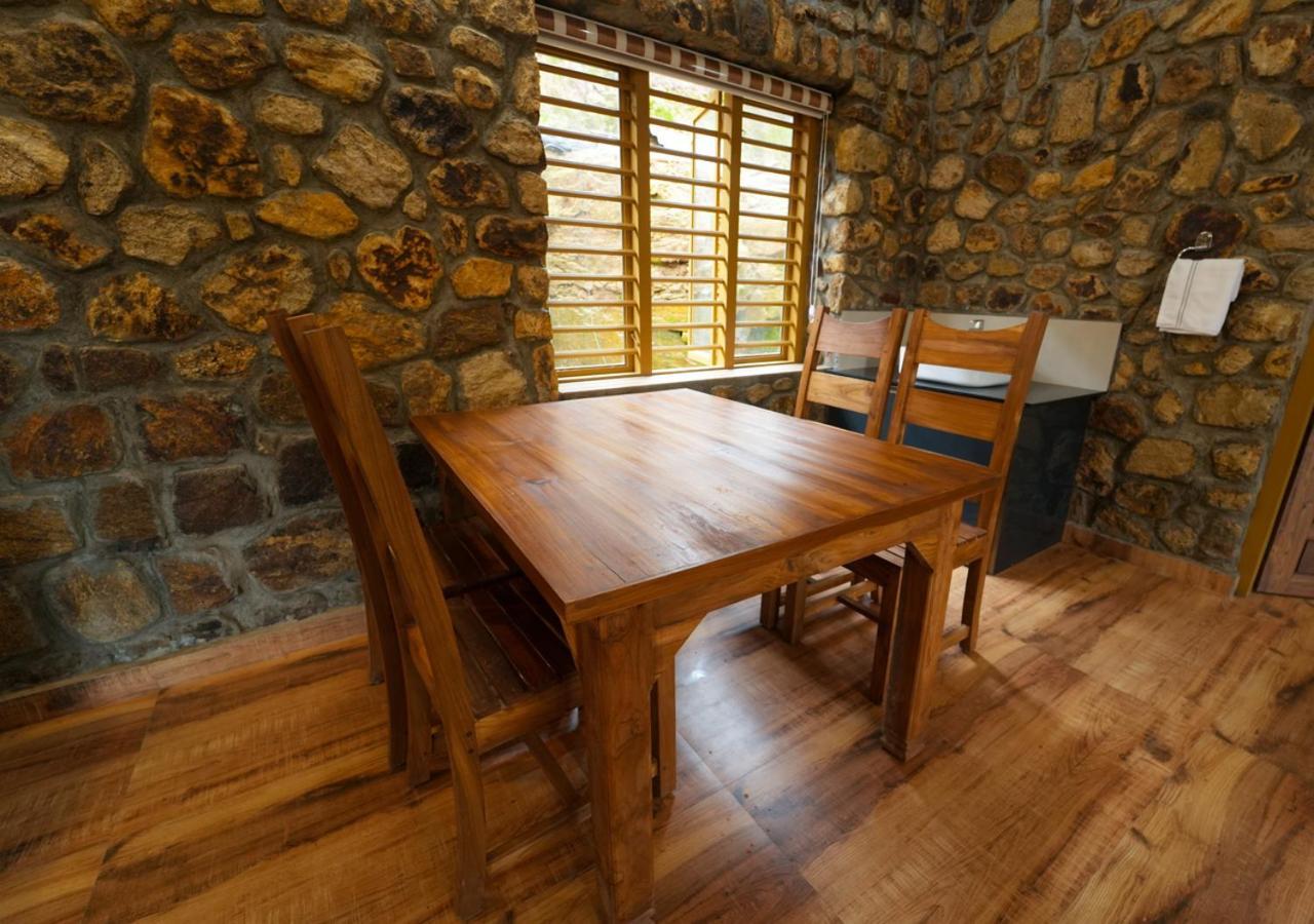 Tiyans Stone Castle Private Tea Villa Vagamon By Voye Homes Exteriér fotografie